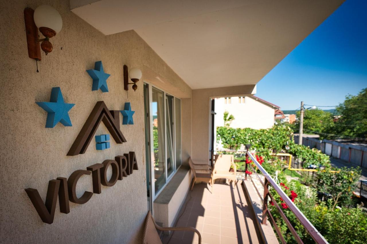 Vila Victoria Ramnicu Valcea Exterior foto